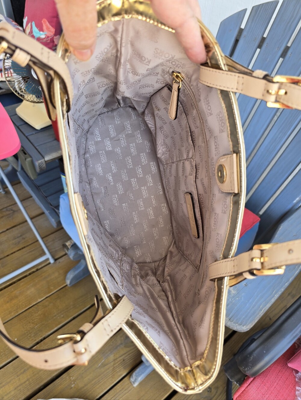Michael Kors EUC Metallic Gold MK Logo Tote w/ Matching Zip Wallet No Call Outs. - Picture 5 of 11